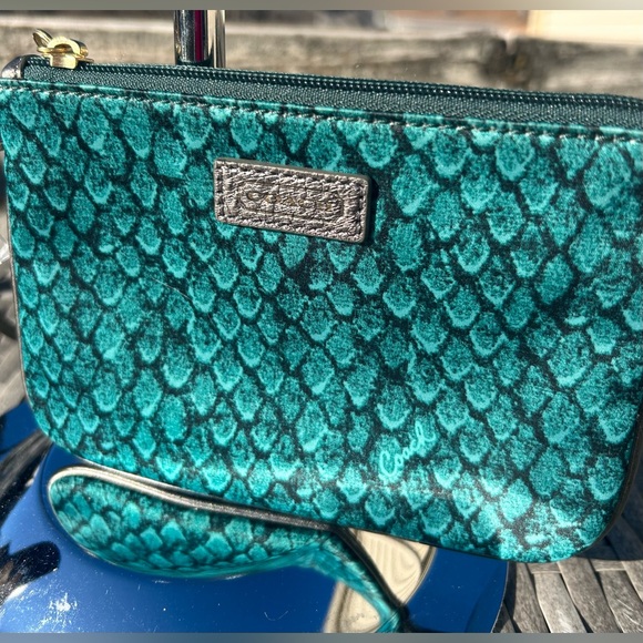 COACH Taylor Green Teal Snake Reptile Print Wristlet Sateen with leather trim - Picture 2 of 8